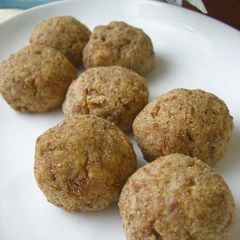 A picture of Okara Diet Cheese and Cereal Snacks.