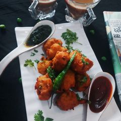A picture of Moongdal fritters.