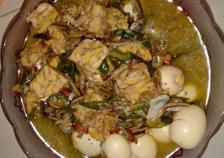 Tauco 3T (Teri, Telur Puyuh, Tempe)