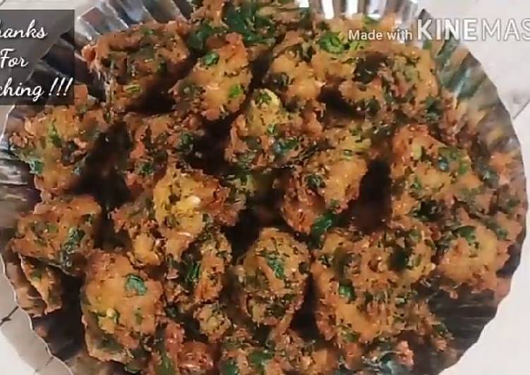 Crispy Sweet Corn Palak Pakoda.