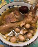 眉豆花生雞腳湯
