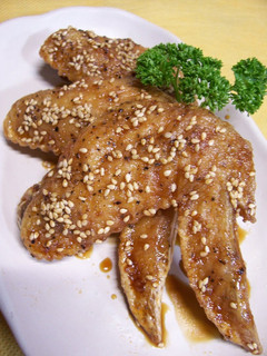 A picture of Deep-fried Chicken Wings with Sweet and Savoury Soy Sauce Glaze.