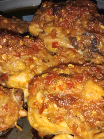 Langkah Mudah untuk Membuat Ayam panggang bumbu pedas Gampang