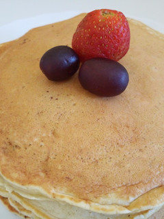 A picture of Fruity Pancakes#eldybreakfastcontest.