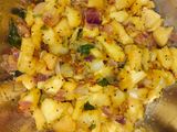 மரவள்ளிக் கிழங்கு பொரியல்(tapioca poriyal recipe in tamil)