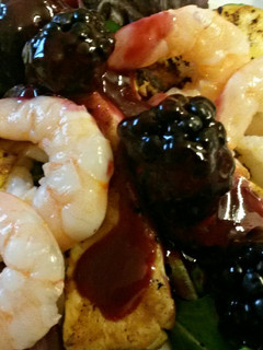 A picture of Sig's Rich Fruit Sauce with Prawns and Halloumi.