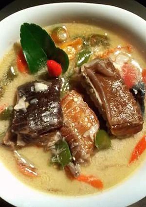 Foto resep Mangut ikan pari asap