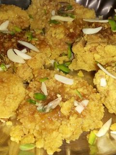 मैसूर पाक (Mysore Pak Recipe in hindi) रेसिपी मुख्य फोटो