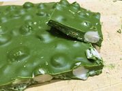 Una foto de chocolate de té matcha