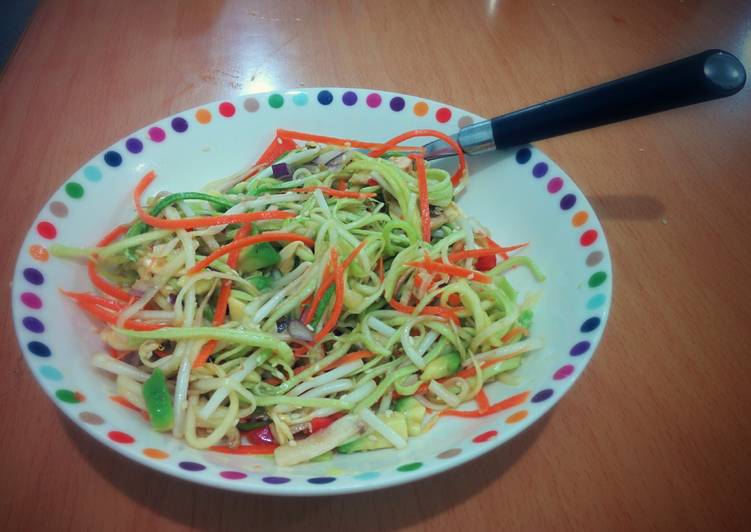 Zucchinis and Carrots Pasta Salad