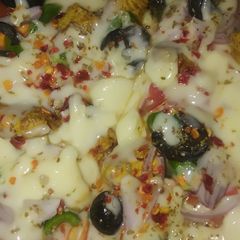 A picture of Pitta bread pizza.