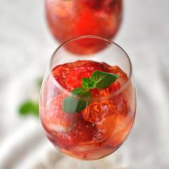 A picture of Strawberry Gelée with White Wine (Strawberry Jello).