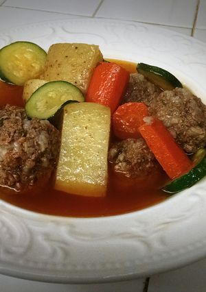 A picture of Albondigas (Mexican meatball soup).