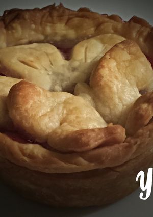 A picture of Cupcake pies.