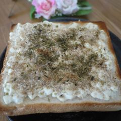 A picture of Nice Toasted Aroma! Fluffy Tofu Sesame Toast.