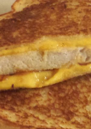 A picture of Bbq Pork Loin Grilled Cheese.