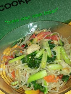 Foto resep *tumis sawi soun bakso*