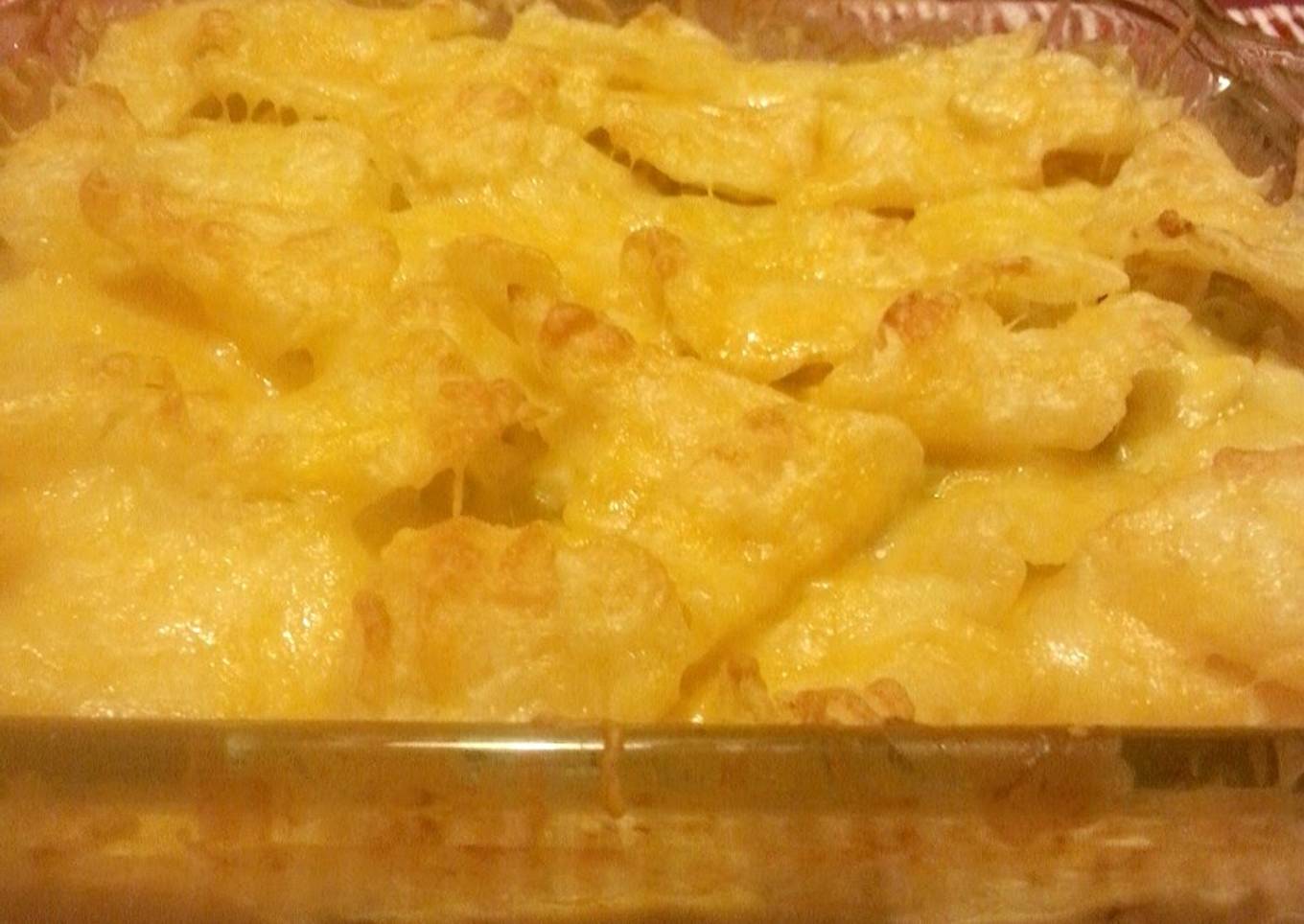 Light casserole with tuna noodles