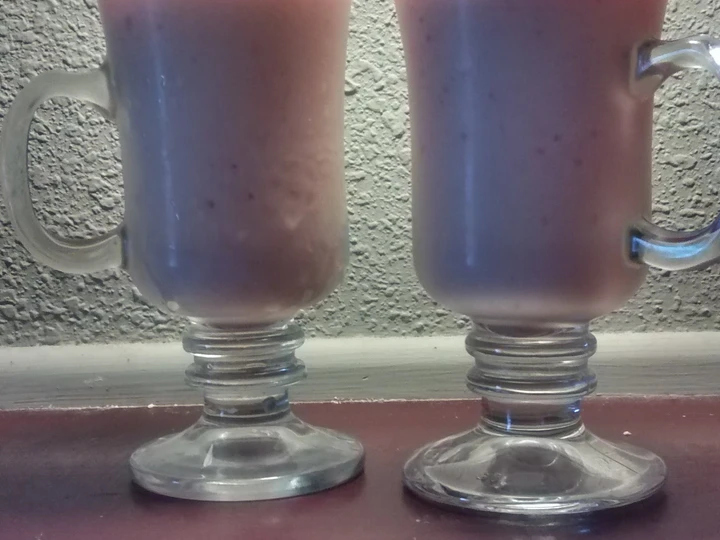 Recipe Pineapple mango peach strawberry smoothie the Delicious Delicious