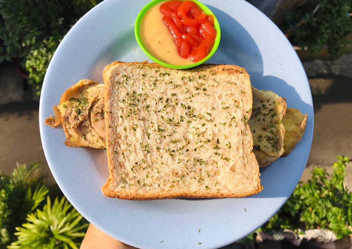 Omelette Jamur + Roti Gandum