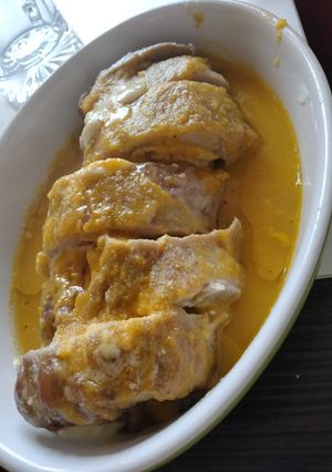 Una foto de Solomillo de cerdo relleno en salsa