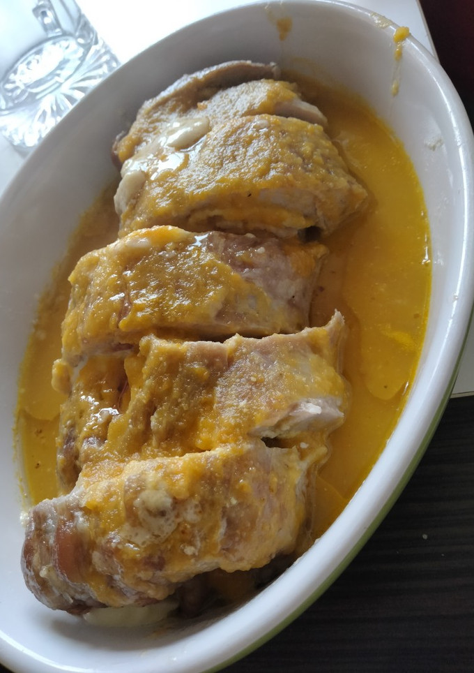 Una foto de Solomillo de cerdo relleno en salsa