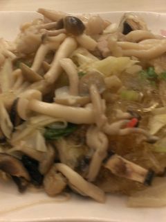 [好菇多多] 高麗菜菇菇炒冬粉 的食譜成品照片