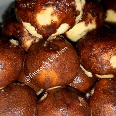 A picture of Chocolate milk ball cookies.