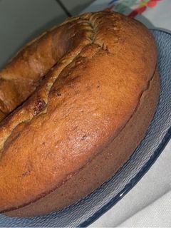Una foto de Budín de banana 🍌 y chips de chocolate 🍫