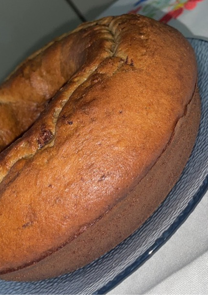 Una foto de Budín de banana 🍌 y chips de chocolate 🍫