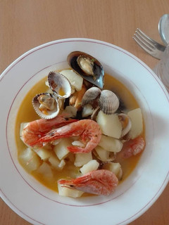 Una foto de Patatas a la marinera