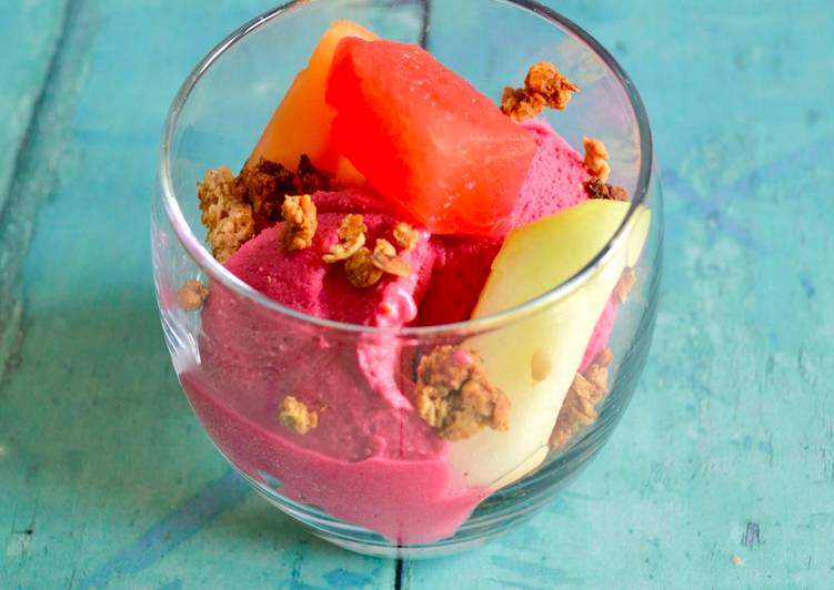 Recipe of Ultimate Raspberry &amp; Melon Frozen Yoghurt