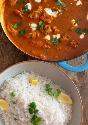 A picture of Chicken Tikka Masala.