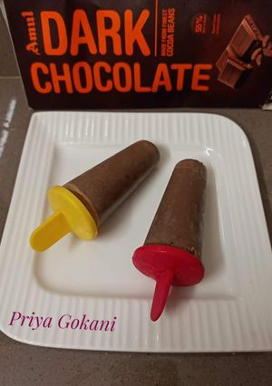 A picture of Easy Dark Chocolate Kulfis.