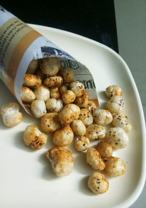A picture of Spicy masala makhana.