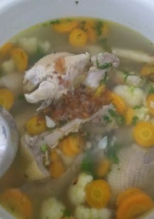 Foto resep Sup ayam wortel brokoli kuah bening