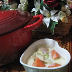 A picture of Easy Rich Cream Stew in a Le Creuset Pot.