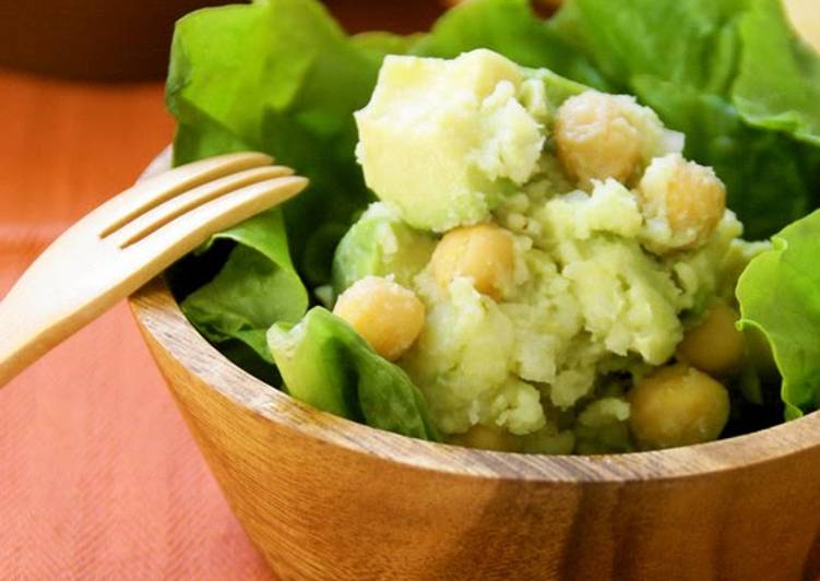 Healthy Potato Salad with Avocado and Beans