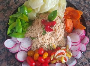 Una foto de Ensalada de couz couz y vegetales. #1receta1arból