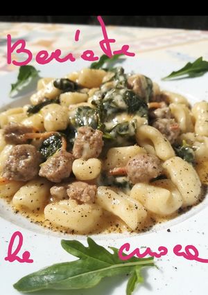 Foto di Gnocchetti con rucola, salsiccia e scamorza affumicata