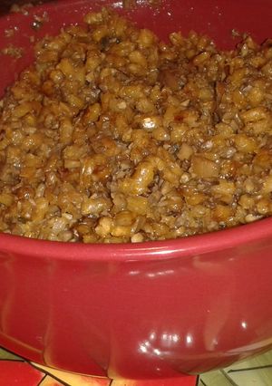 A picture of Barley and mushrooms.