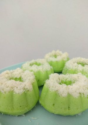 Foto resep Kue putu ayu😘😘😘