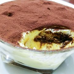 A picture of Ricetta autentica tiramisù (Authentic Tiramisu).