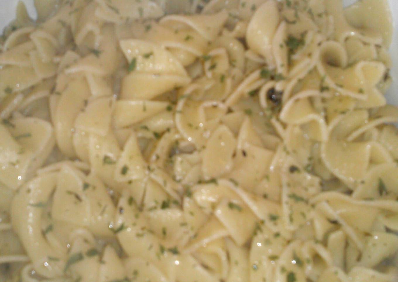 Herbed Egg Noodles