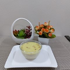 A picture of Nuts semolina healthy nutrition/harira/drink.