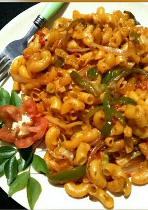 A picture of Macaroni with veggies.