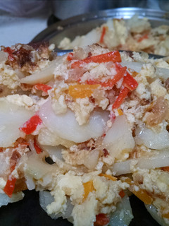 A picture of Peppers - n - eggs.