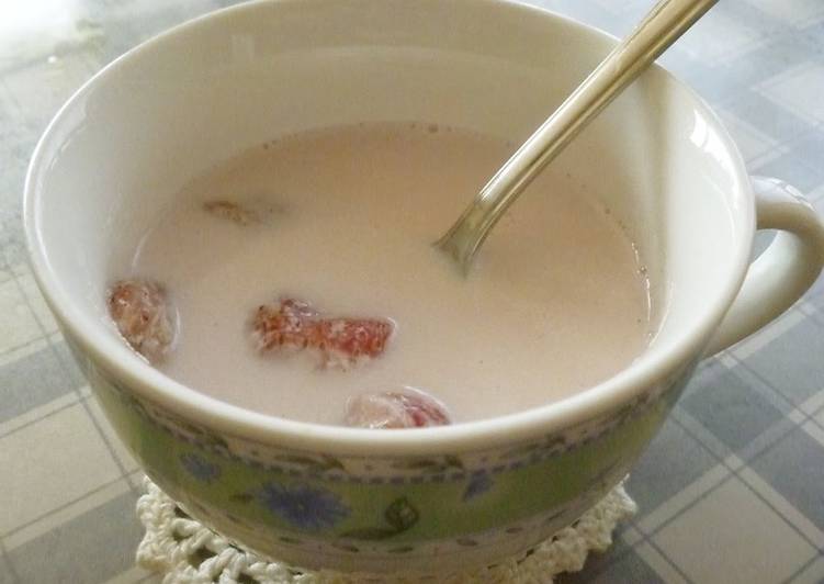 Easiest Way to Make Perfect Easy Strawberry Milk in the Microwave