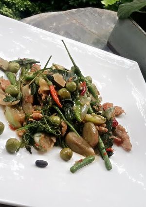 A picture of Kua Khae Kai ..food from Chiangmai,Thailand ..Jao :).