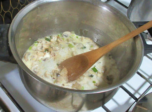Una foto de Salsa de Hongos al verdeo para acompañar pastas o carnes